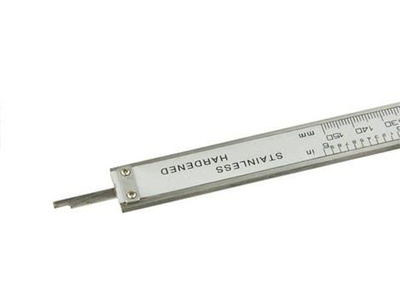 Suwmiarka elektroniczna 0-150mm 0,01 CE